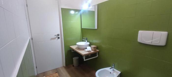 2 Bedroom Gem Near Fast Wi Fi Kademy House