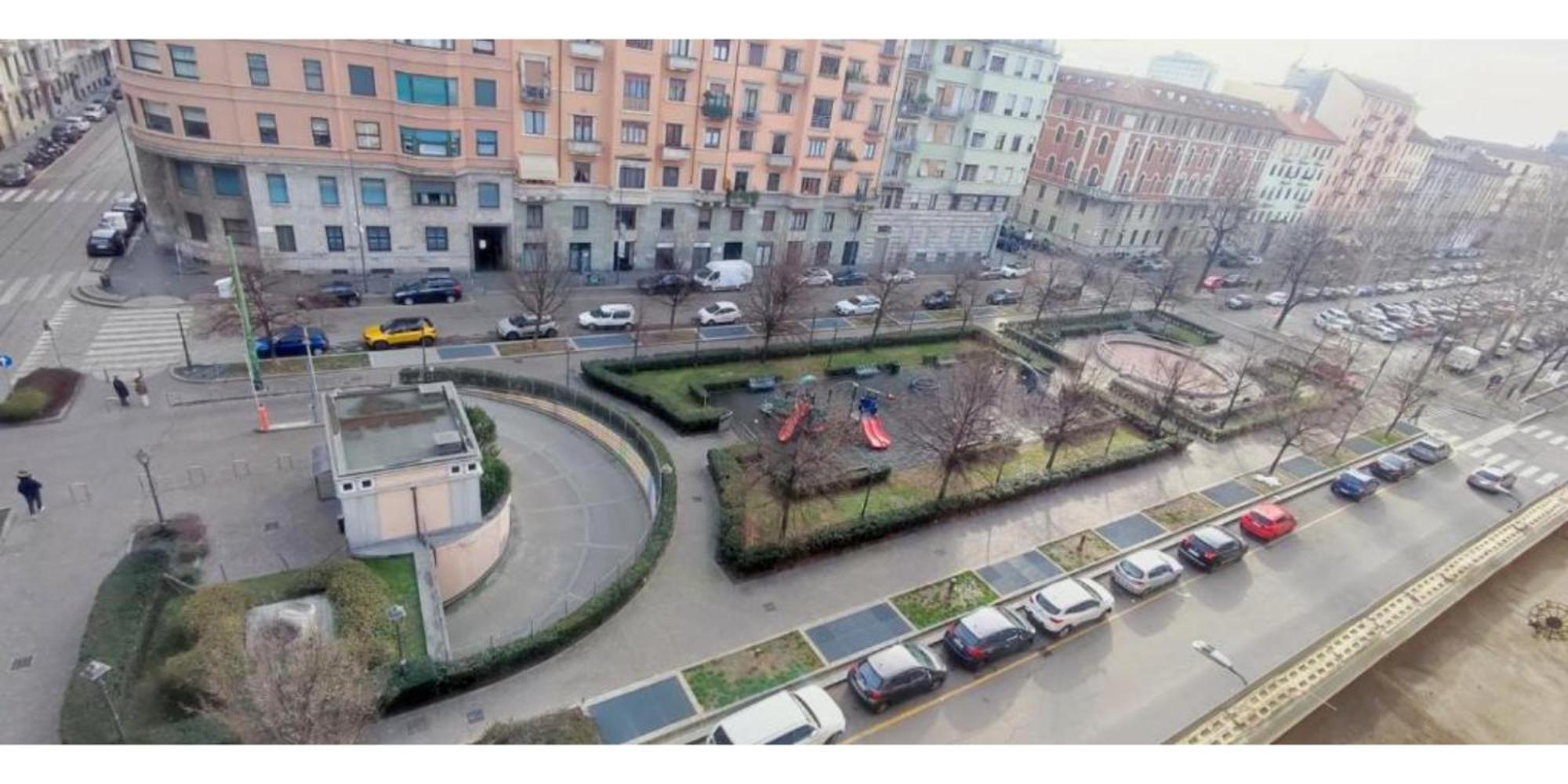 2 Bedroom Gem Near Fast Wi Fi Kademy House Milan