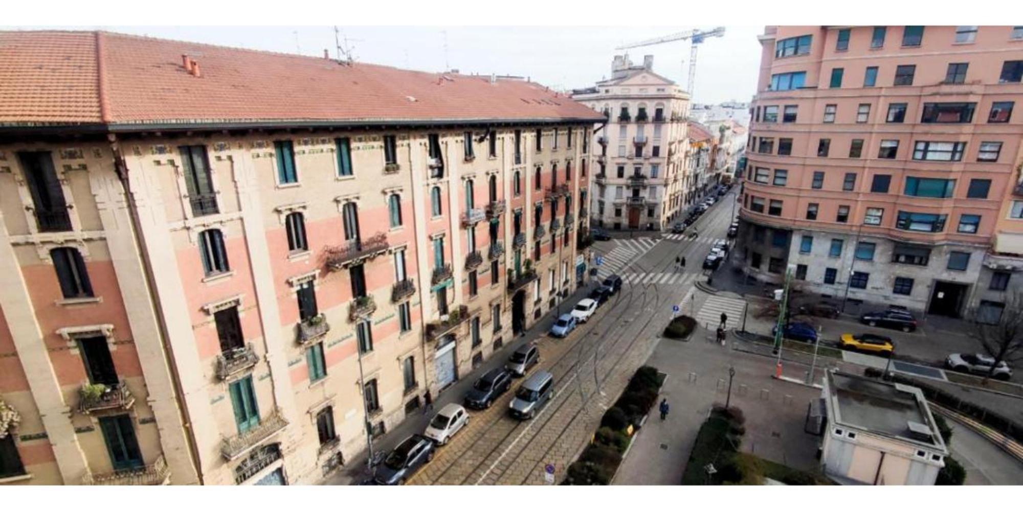 2 Bedroom Gem Near Fast Wi Fi Kademy House Apartment Milan